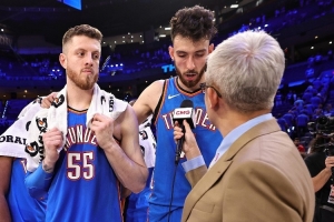 哈滕切特一起訓(xùn)練！戴格諾特：不是球隊(duì)安排的 他們主動(dòng)這樣很棒