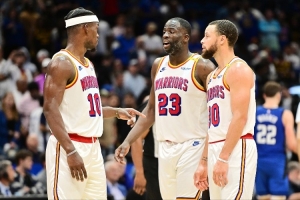 霍福德：格林是我們的領(lǐng)袖 然后庫里和巴特勒也是 我會向他們學(xué)習