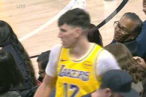 矮一頭沒(méi)關(guān)系！吉萊斯皮一刀切掉拉拉維亞 太陽(yáng)反擊三分轟進(jìn)！