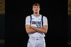 濃眉：弗拉格攻防極具天賦 我們會安排他防KD巴特勒這樣頂尖側(cè)翼