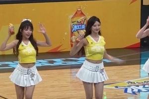 媒體人曬AUBL啦啦隊：據(jù)說第二個賽季開始轉(zhuǎn)為主客場賽制