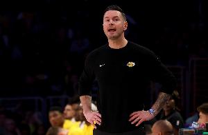 雷迪克：想看到跑動&溝通&競爭性 今天溝通不好&沒持續(xù)打出競爭性