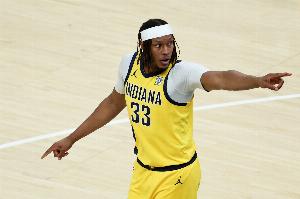 特納：雄鹿和步行者風(fēng)格沒有明顯不同 雄鹿人員配置更傾向打快