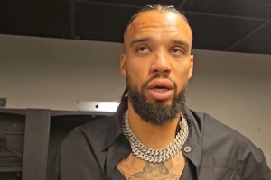 狄龍：持球壓迫做得不錯 訓(xùn)練中很多東西在比賽里得到了成功轉(zhuǎn)化