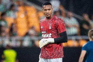 官方：巴西隊(duì)征召29歲諾丁漢門(mén)將約翰-維克托，替代受傷的埃德森