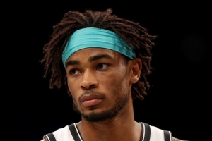 內線依舊活躍！克拉克斯頓15分鐘7中5拿到11分 搶下8個籃板