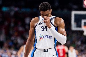 新冠康復(fù)后字母哥首次參加雄鹿訓(xùn)練營(yíng) 進(jìn)行了無(wú)對(duì)抗訓(xùn)練