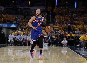 今天勢(shì)均力敵！布倫森10中5拿到14分 馬克西10中4拿到16分