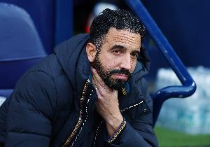 換人規(guī)律？曼聯(lián)本賽季至今，每場(chǎng)聯(lián)賽都做中衛(wèi)位置換人