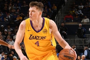 迷糊！克內(nèi)克特11中3得12分6板3助 兩場季前賽合計21中5