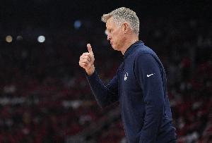 媒體人：霍福德完美適配勇士 科爾終于不用在TJD和波斯特之間選擇