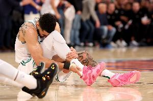 獺兔養(yǎng)傷！綠軍拆隊(duì)削減開(kāi)支 布朗+懷特+西蒙斯在東部是啥水平？