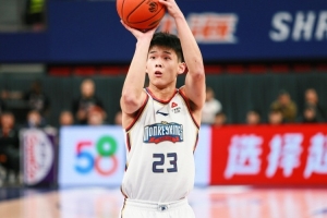 楊瀚森：什么時(shí)候約頓飯？林葳：休息或圣誕節(jié)時(shí)一起吃火鍋