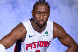 進(jìn)攻咋回事？勒韋爾替補(bǔ)18分鐘 8中1&三分4中0僅拿2分...