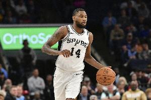 卡馬拉：布雷克-韋斯利速度非常快我喜歡他的風(fēng)格 防守端非常努力