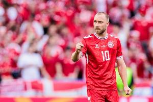 埃里克森：霍伊倫心理素質(zhì)很強(qiáng)也很努力，之前總有人會(huì)被當(dāng)替罪羊