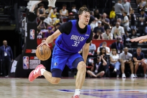 曾令旭：弗拉格水不了&持球練出來就是頂級球員 獨(dú)行俠尺寸太好了