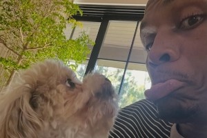 威少為愛犬慶生：十一歲依然風(fēng)采不減???? 你是真正的MVP！