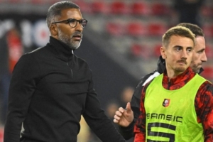 法媒：雷恩更衣室問題嚴重，多名球員對主帥的戰(zhàn)術指令持懷疑態(tài)度