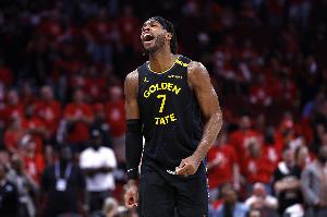 手感不錯(cuò)！希爾德半場(chǎng)5中4高效拿下10分2籃板