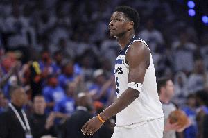 效率不高！愛德華茲17中6拿到17分3板1斷1帽