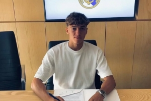 18歲皇馬小將皮塔奇：跟姆巴佩等人訓(xùn)練難以置信 偶像是巴爾韋德