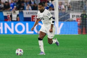 巔峰身價9000萬！30歲格納布里改踢前腰煥發(fā)新生，新賽季6輪造6球