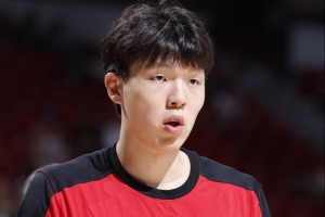 媒體人：克林根重護(hù)筐重防守 楊瀚森重進(jìn)攻有射程 差異性不就來了