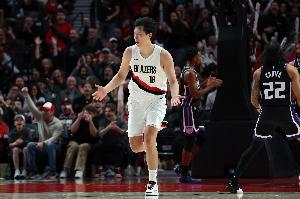 我們的驕傲！楊瀚森16分3帽2記三分&單節(jié)14分 未來上限能有多高？