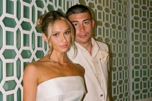 普理查德：經(jīng)常有人和我打招呼 但其實(shí)他們都是我老婆的粉絲