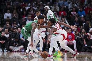 馬祖拉：A-西蒙斯打得很有對抗性和侵略性 這正是我們需要他做的