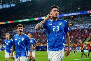 巴斯托尼累計(jì)黃牌停賽缺席下一場(chǎng)世預(yù)賽，將提前返回國(guó)米備戰(zhàn)意甲