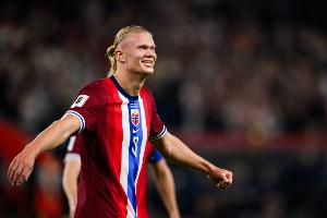 擋不?。」m德新賽季國家隊和俱樂部12場21球3助，連續(xù)10場進(jìn)球