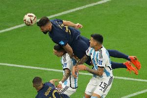 法國21世紀頭球進球榜：吉魯16球遙遙領(lǐng)先，亨利、拉比奧特二三