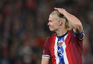 進球機器！哈蘭德本賽季在正式比賽已打入20球，凱恩則是打入19球