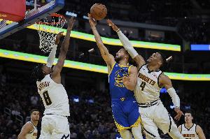 余華：威少現(xiàn)在的處境和庫里有關(guān) 若沒庫里 威少現(xiàn)在仍能拿5000萬