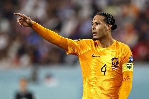 范迪克：荷蘭中衛(wèi)位置競(jìng)爭(zhēng)非常激烈，但廷伯目前狀態(tài)極佳