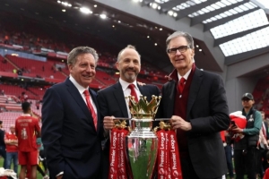 芬威收購(gòu)利物浦15周年紀(jì)念致辭：感謝球迷的接納，讓我們?cè)賱?chuàng)高峰