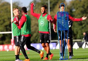 前斯旺西隊(duì)長(zhǎng)：溫格2013年曾邀請(qǐng)我加盟槍手，我拒絕了，我不后悔