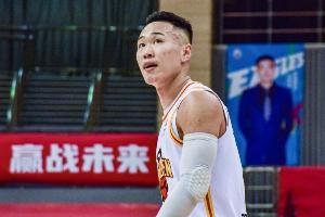 賀希寧：我們自己準(zhǔn)備好 無論是金牌還是什么 它自然會(huì)到手里的