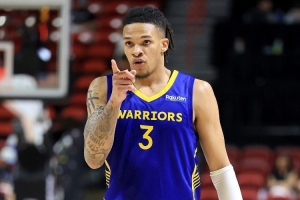 理查德：我必須跟上勇士老將們的節(jié)奏 因為別人不會等你的