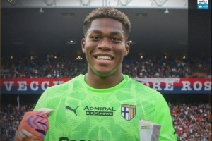 補(bǔ)時(shí)撲點(diǎn)，意甲官方：鈴木彩艷當(dāng)選帕爾馬0-0熱那亞全場(chǎng)最佳