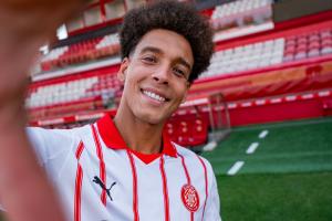 維特塞爾：最后時(shí)刻丟球輸?shù)舯荣惛杏X(jué)很糟，但我們踢得非常出色