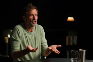 克洛普：我和斯洛特此前經(jīng)常聯(lián)系，他只做了部分關(guān)鍵改變就奪冠了