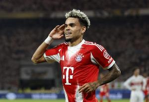 拜仁球員經(jīng)常光顧！理發(fā)師：他們通常賽前來理發(fā)，都喜歡漸變發(fā)型