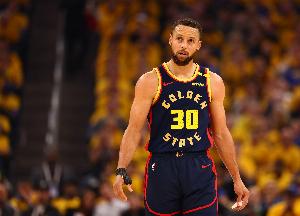 是什么讓你保持饑渴？庫里：我只是享受比賽 籃球能激發(fā)最好的我