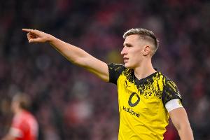 拜仁有意施洛特貝克！圖片報(bào)：多特想打感情牌，可能強(qiáng)留合同到期