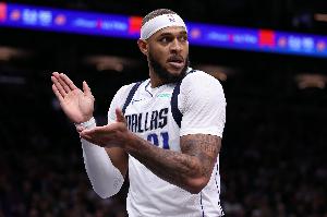 揭幕戰(zhàn)對(duì)陣馬刺！隊(duì)記：加福德降為小概率出戰(zhàn) ?？怂_姆缺陣