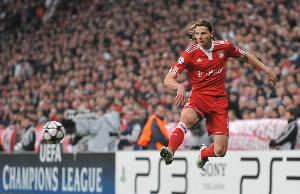 范比滕：這支拜仁的陣容當(dāng)屬世界前三，又一個(gè)德甲冠軍幾乎穩(wěn)了