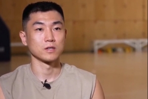 高詩巖：我們這支中國男籃最大的特點(diǎn)就是無私奉獻(xiàn)